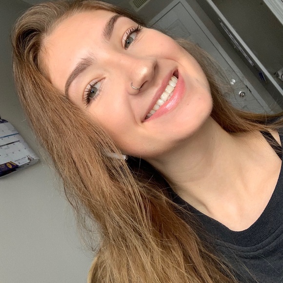 Meet your Posher, Sydney - Picture 1 of 1